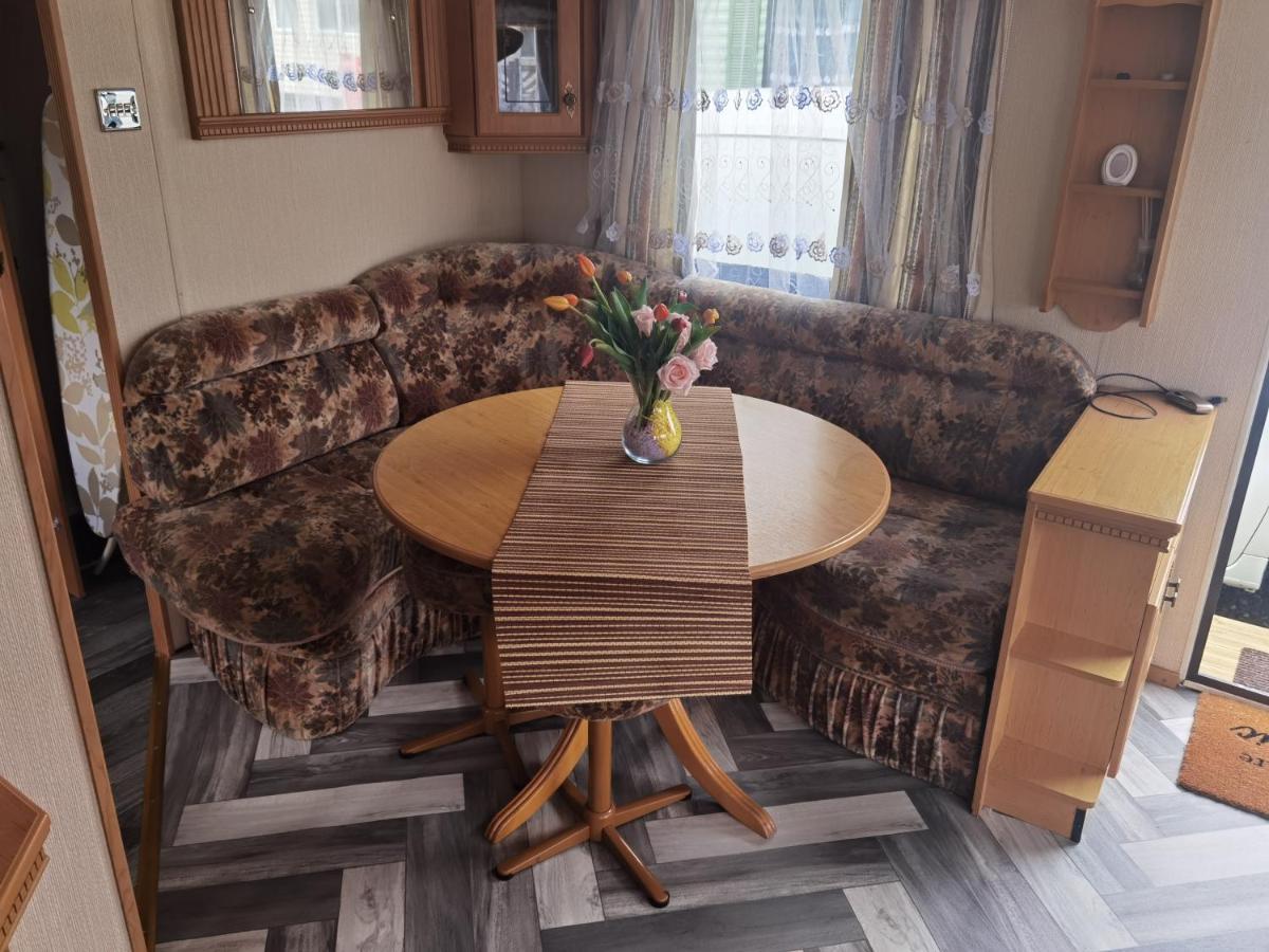 Villa Lochlands Caravan Park X Forfar Exterior foto