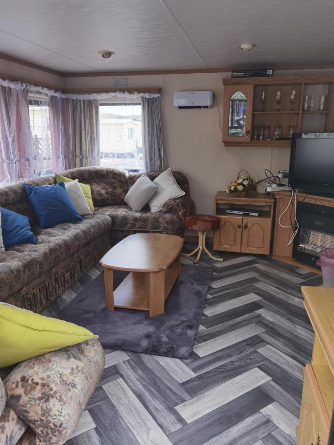 Villa Lochlands Caravan Park X Forfar Exterior foto